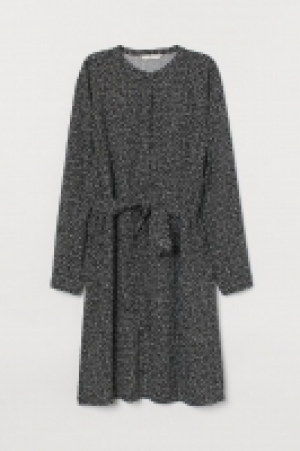 Tie-belt dress 9.00 €