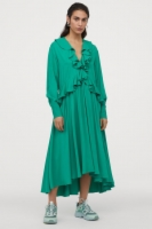 Flounced dress 25.00 €