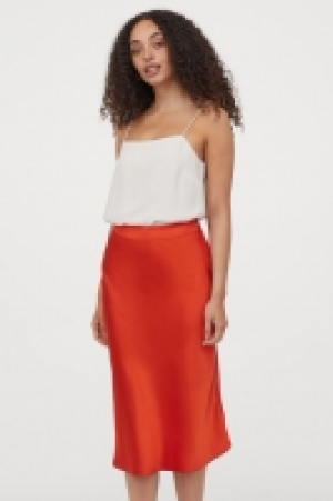 Satin skirt 18.00 €
