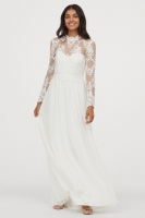 HM  Lace wedding dress