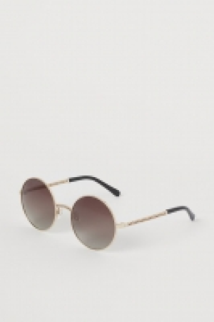 Polarised sunglasses 13.00 €