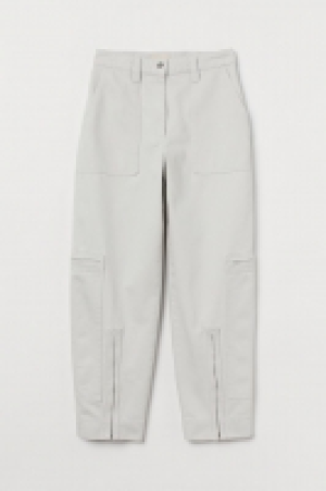 Cotton cargo trousers 25.00 €