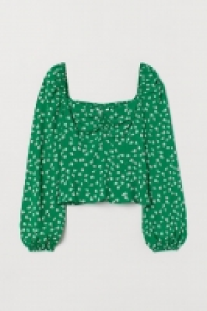 Puff-sleeved blouse 6.99 €