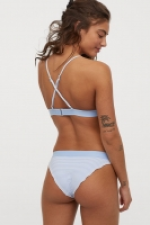 Padded triangle bikini top 8.00 €