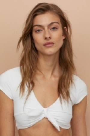 HM  Tie-front bikini top