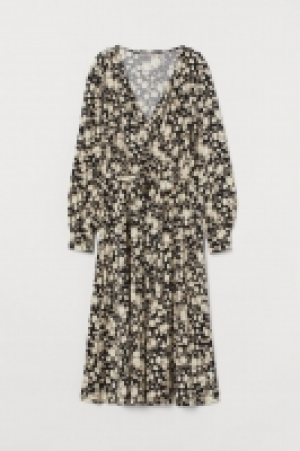 Crêpe wrap dress 17.00 €