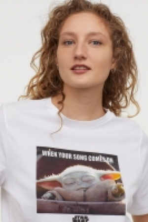 T-shirt with a motif 8.00 €