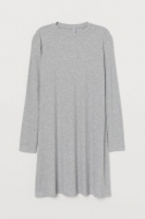 Ribbed jersey dress 7.00 €