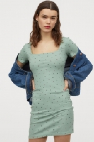 Ribbed jersey dress 9.00 €