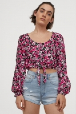 Tie-hem blouse 13.00 €