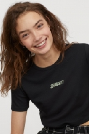 Short T-shirt 7.00 €