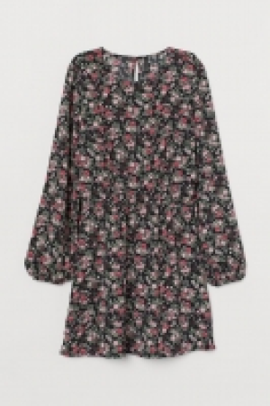 Crêpe dress 10.00 €