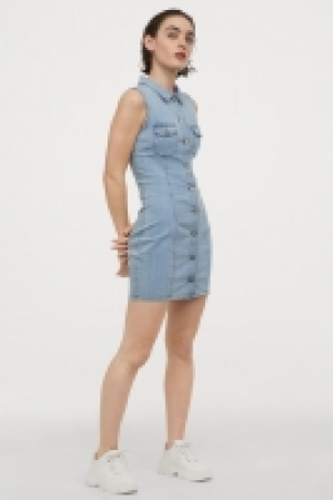 HM  Fitted denim dress