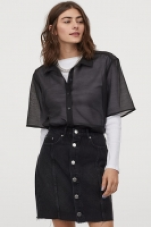 Button-front denim skirt 10.00 €
