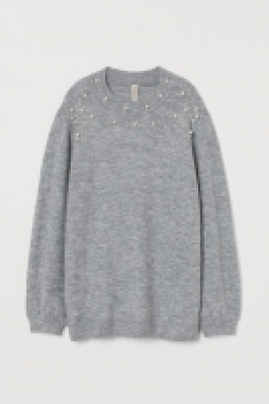 Beaded jumper 25.00 €