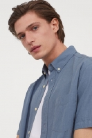 Cotton shirt Regular Fit 7.00 €