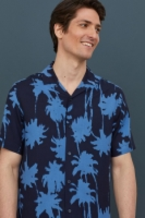 Patterned resort shirt 7.00 €