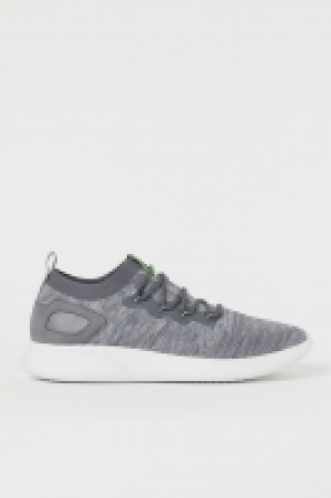 Fully-fashioned trainers 27.00 €