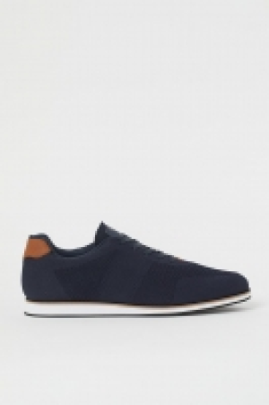 Fully-fashioned trainers 25.00 €