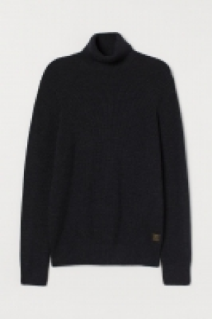 Knitted polo-neck jumper 19.99 €