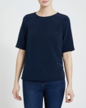 Woven Front Top 2.00 €