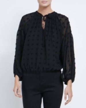 Dobby Tie Neck Top 19.68 €