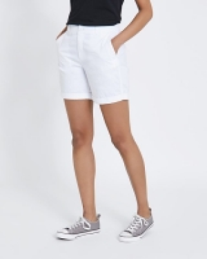 Chino Shorts 1.00 €
