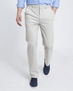 Lightweight Stretch Chinos 9.84 €