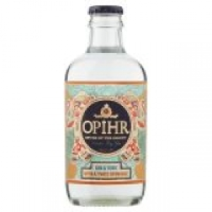 Gin & Tonic with a Twist of Orange 11.00 €