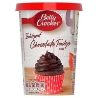 Centra  Betty Crocker Chocolate Fudge Icing 400g