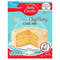 Centra  Betty Crocker Party Rainbow Chip Cake Mix 425g