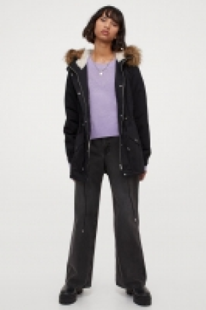 Pile-lined parka 18.00 €