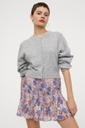 Fluffy cardigan 9.00 €