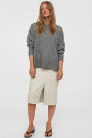 Knitted jumper 13.00 €