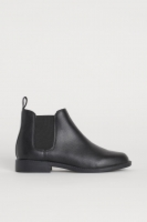 Chelsea boots 13.00 €