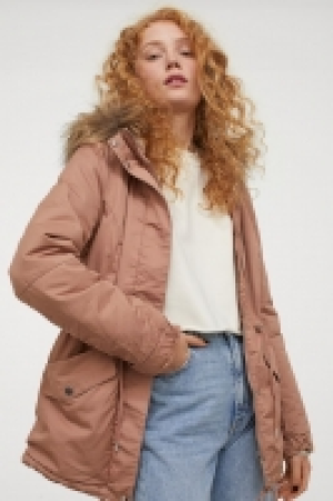 Pile-lined parka 23.00 €