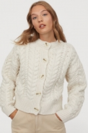 Cable-knit cardigan 20.00 €