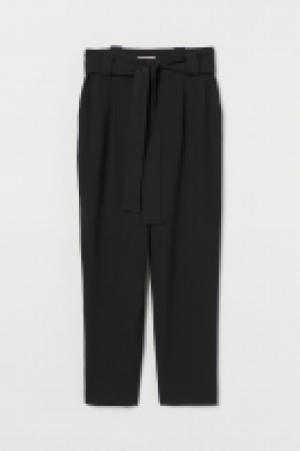 Ankle-length trousers 13.00 €