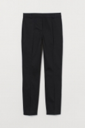 Ankle-length trousers 9.00 €