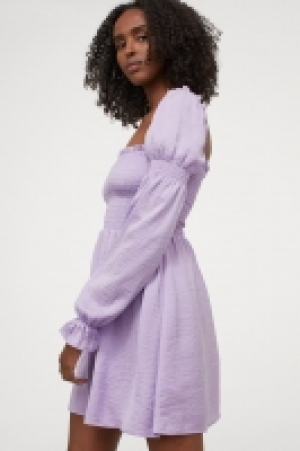 Smocking-detail dress 8.00 €