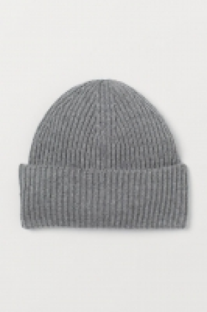 Ribbed hat 5.00&nbsp;&euro;