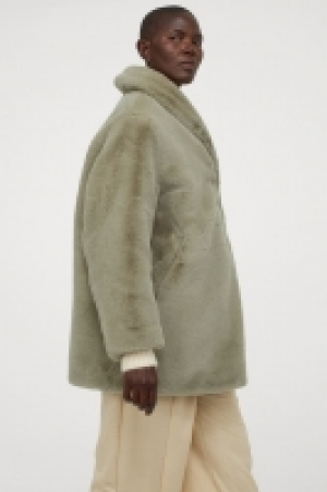 HM  Faux fur teddy coat