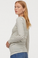 HM  MAMA Puff-sleeved top