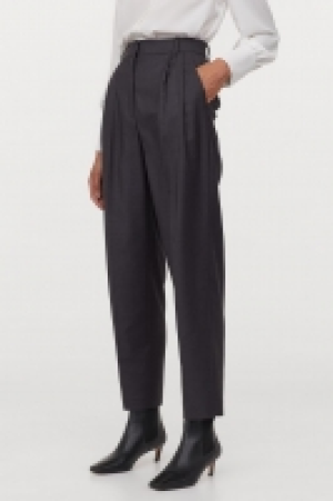 Tailored trousers 16.00 €