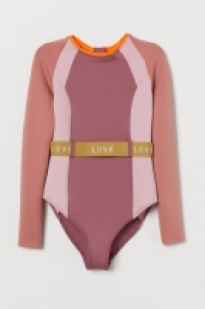 HM  Long-sleeved scuba swimsuit