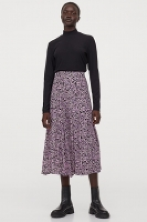 Calf-length skirt 13.00 €