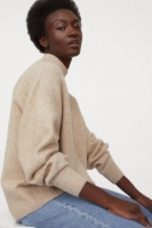 Fine-knit turtleneck jumper 13.00 €