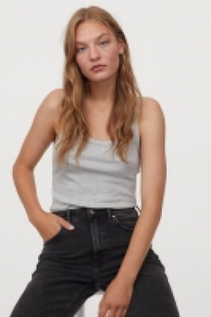 Ribbed vest top 4.00 €