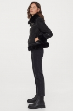 Faux shearling-lined jacket 45.00 €