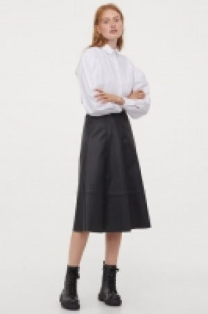 Imitation leather skirt 18.00 €